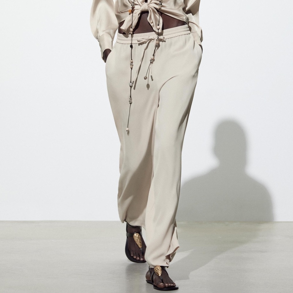 Zara cream fluid pajama like wide leg pants NWT